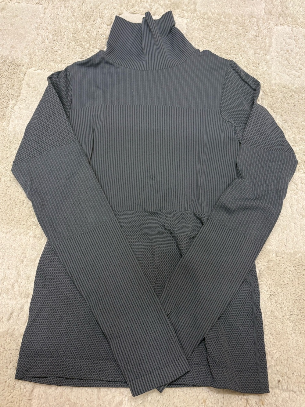 Athleta Flurry Baselayer Turtleneck Long Sleeve Top